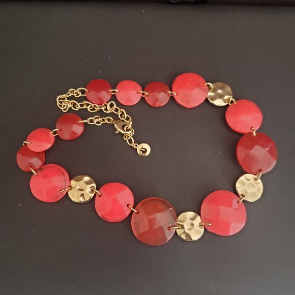 Gloria Vanderbilt Gold Tone Necklace with Coral Acrylic Discs - Picture 5 of 5